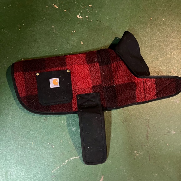 Carhartt Red and Black Checkered Dog Jacket - Picture 1 of 1